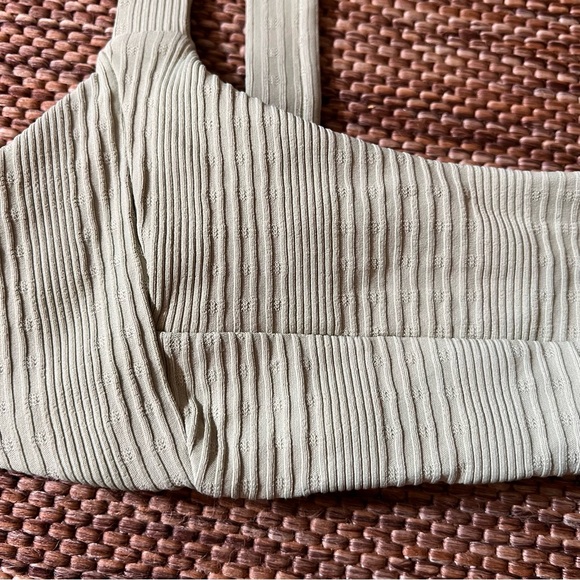 L Space Bikini Ribbed Top Green Size Small. In good condition. - Picture 2 of 4